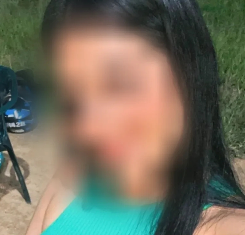 Anna, 20