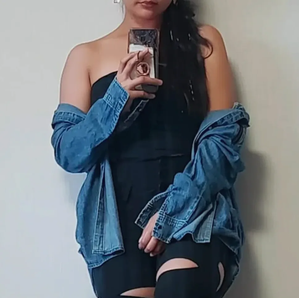 Carina, 28