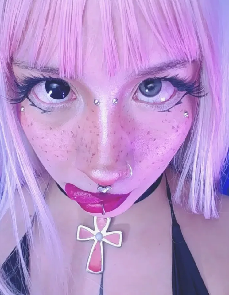 Elena, 29