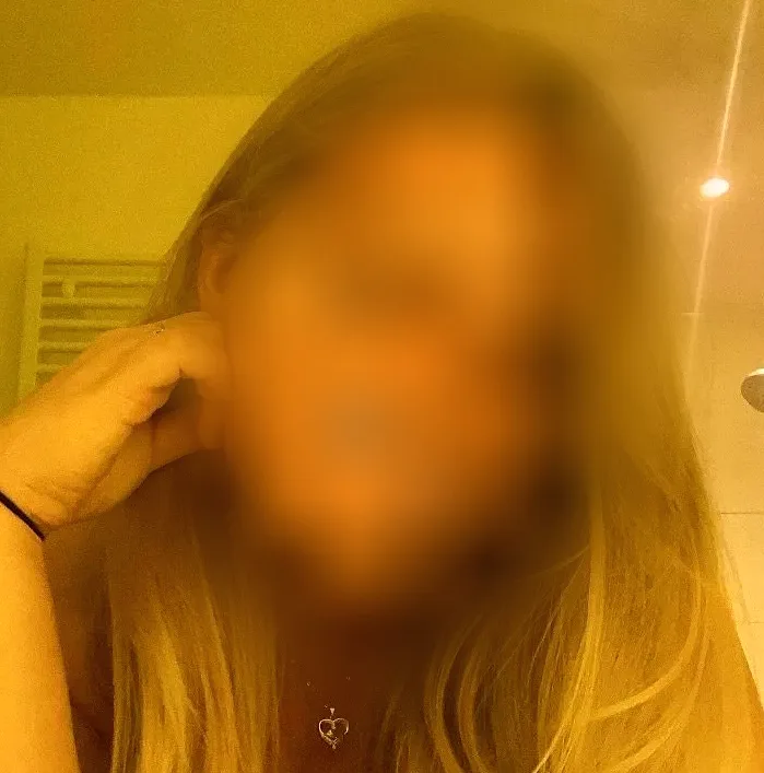 Emma, 30