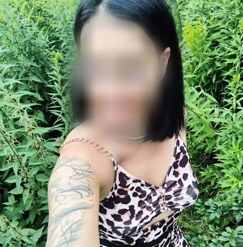 Hannah, 30